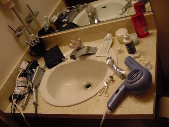 full_c6c3fe06da44c0f.jpg, Electrocution